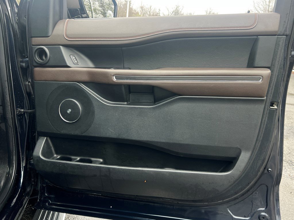 Certified 2021 Ford Expedition Max King Ranch image 9