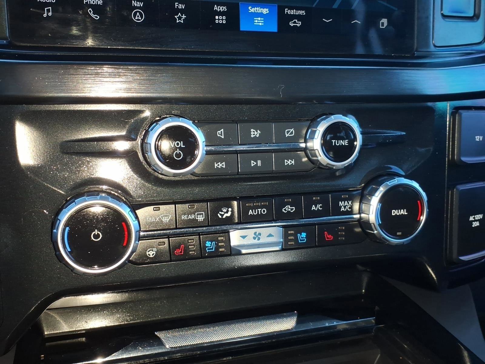 Certified 2023 Ford F250 Lariat w/ Lariat Ultimate Package image 25