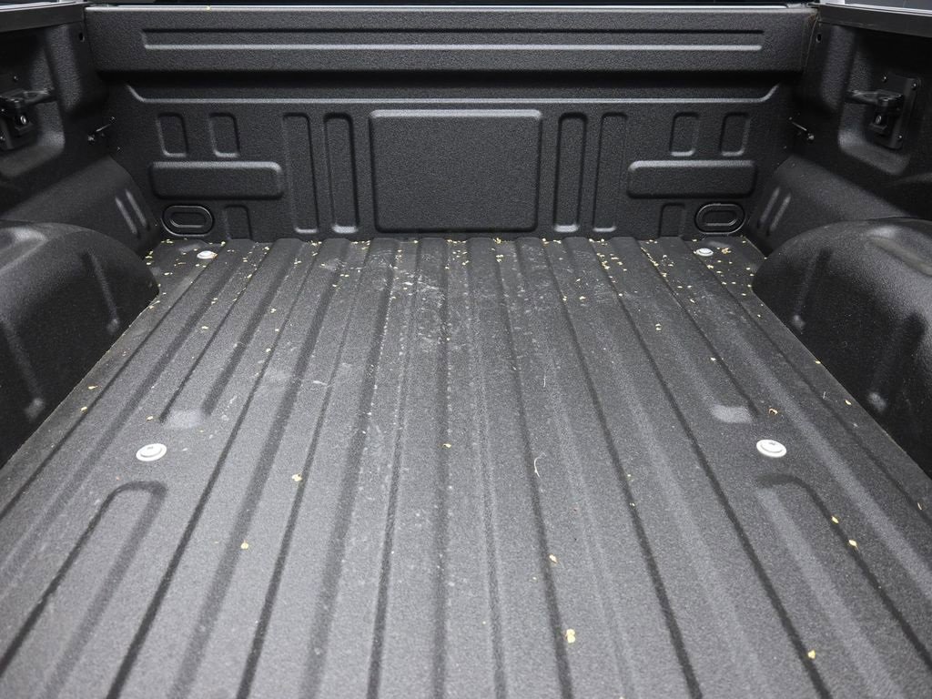 Certified 2025 Ford F150 Platinum w/ Equipment Group 702A High image 12