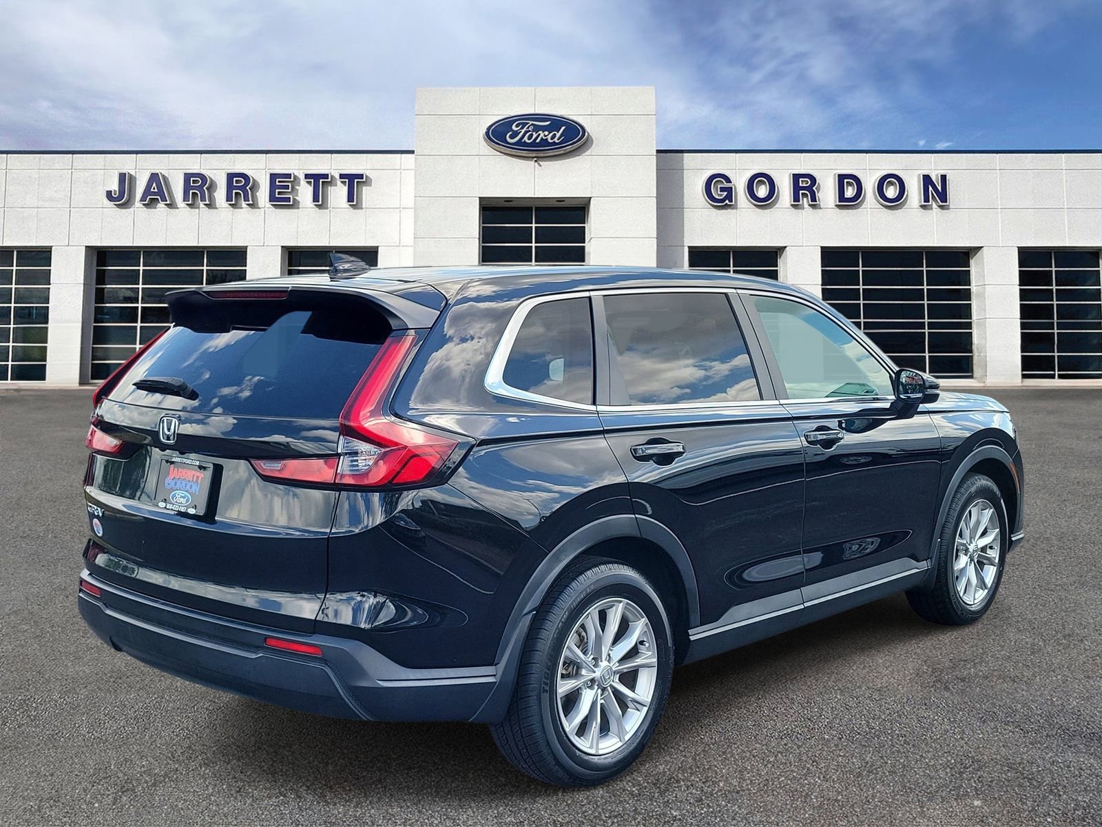 Used 2023 Honda CR-V EX image 4