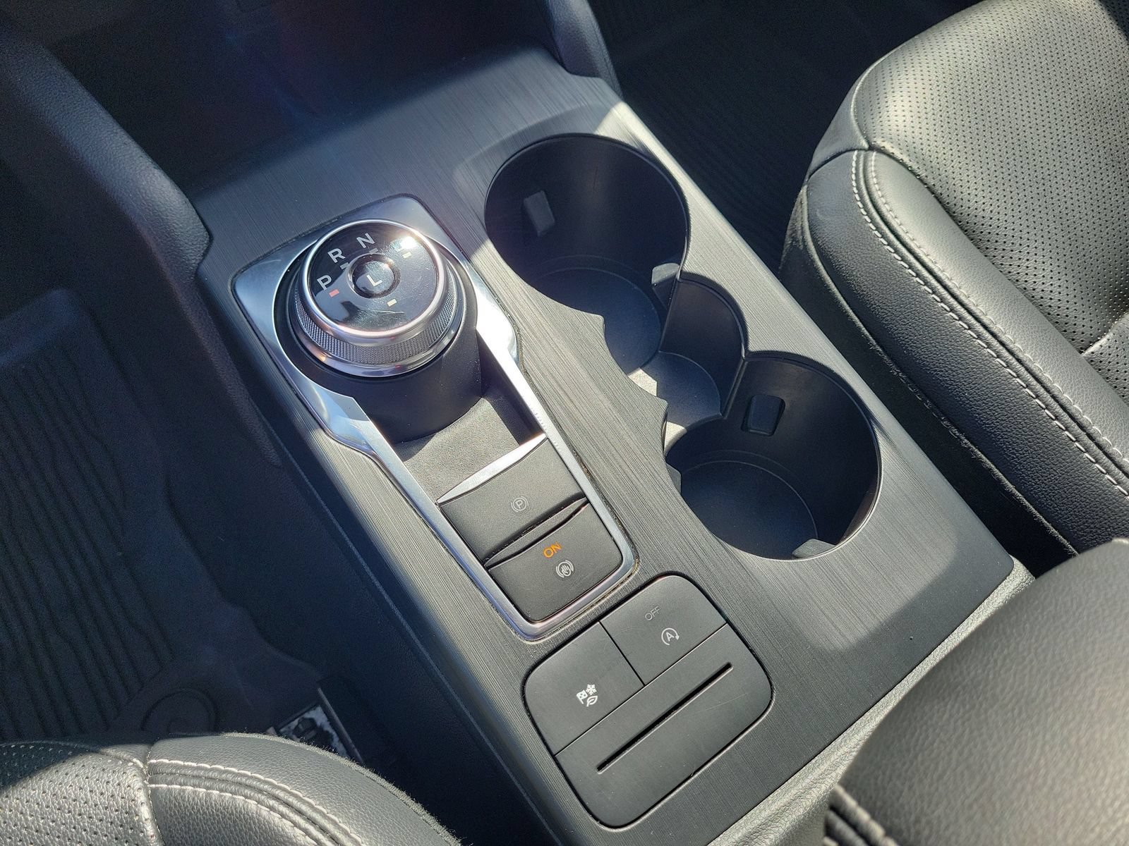 Certified 2022 Ford Escape SEL FWD image 28