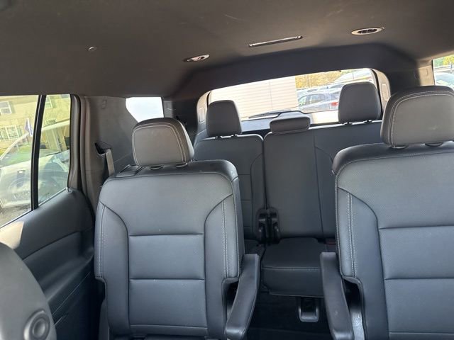 Used 2025 Chevrolet Traverse LT AWD/4WD image 27