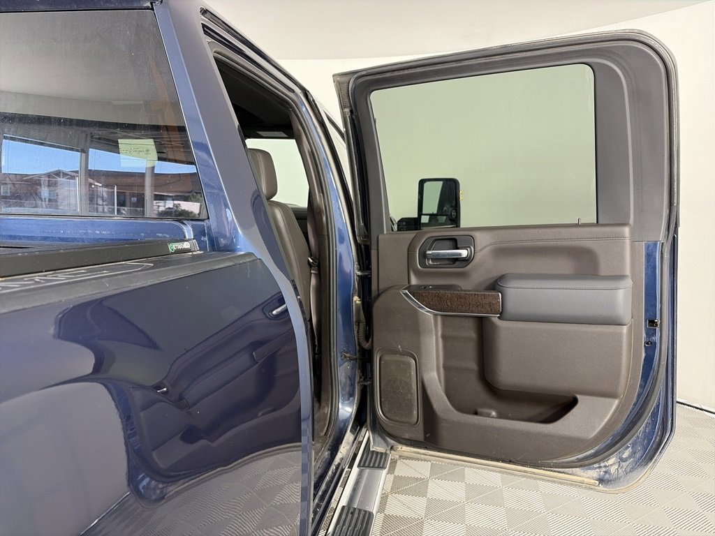 Used 2020 GMC Sierra 3500 Denali w/ Denali Ultimate Package image 28