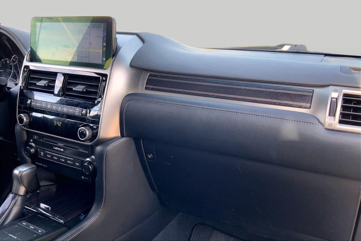Used 2022 Lexus GX 460 Premium w/ Premium Package AWD/4WD image 19