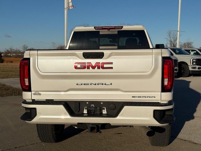 Used 2023 GMC Sierra 2500 Denali image 4