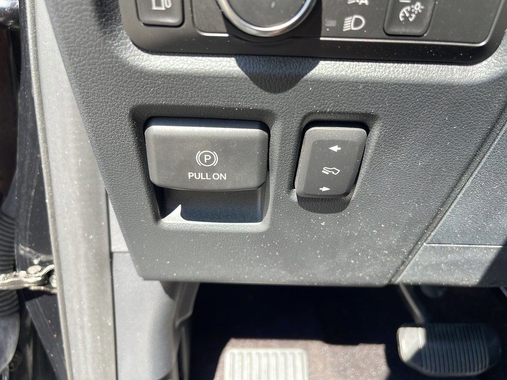 Certified 2021 Ford F150 Platinum w/ Equipment Group 701A High image 31