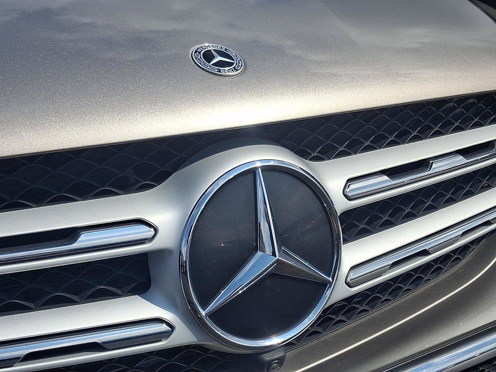 Used 2021 Mercedes-Benz GLC 300 4MATIC image 30