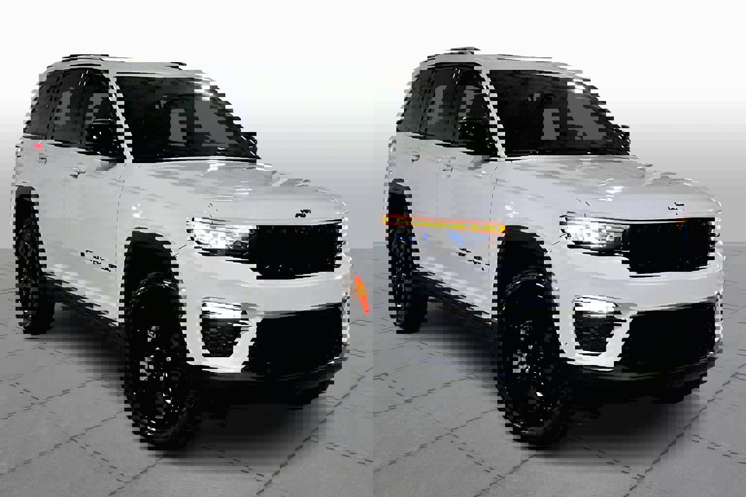 Used 2023 Jeep Grand Cherokee Limited w/ Luxury Tech Group II image 3