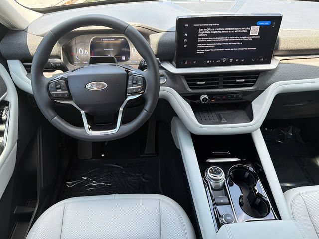 Certified 2025 Ford Explorer Platinum w/ Ultimate Package AWD/4WD image 25