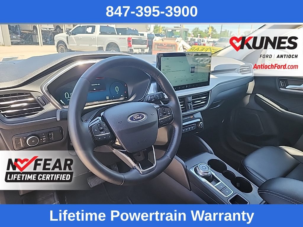 Certified 2025 Ford Escape Platinum AWD/4WD image 13