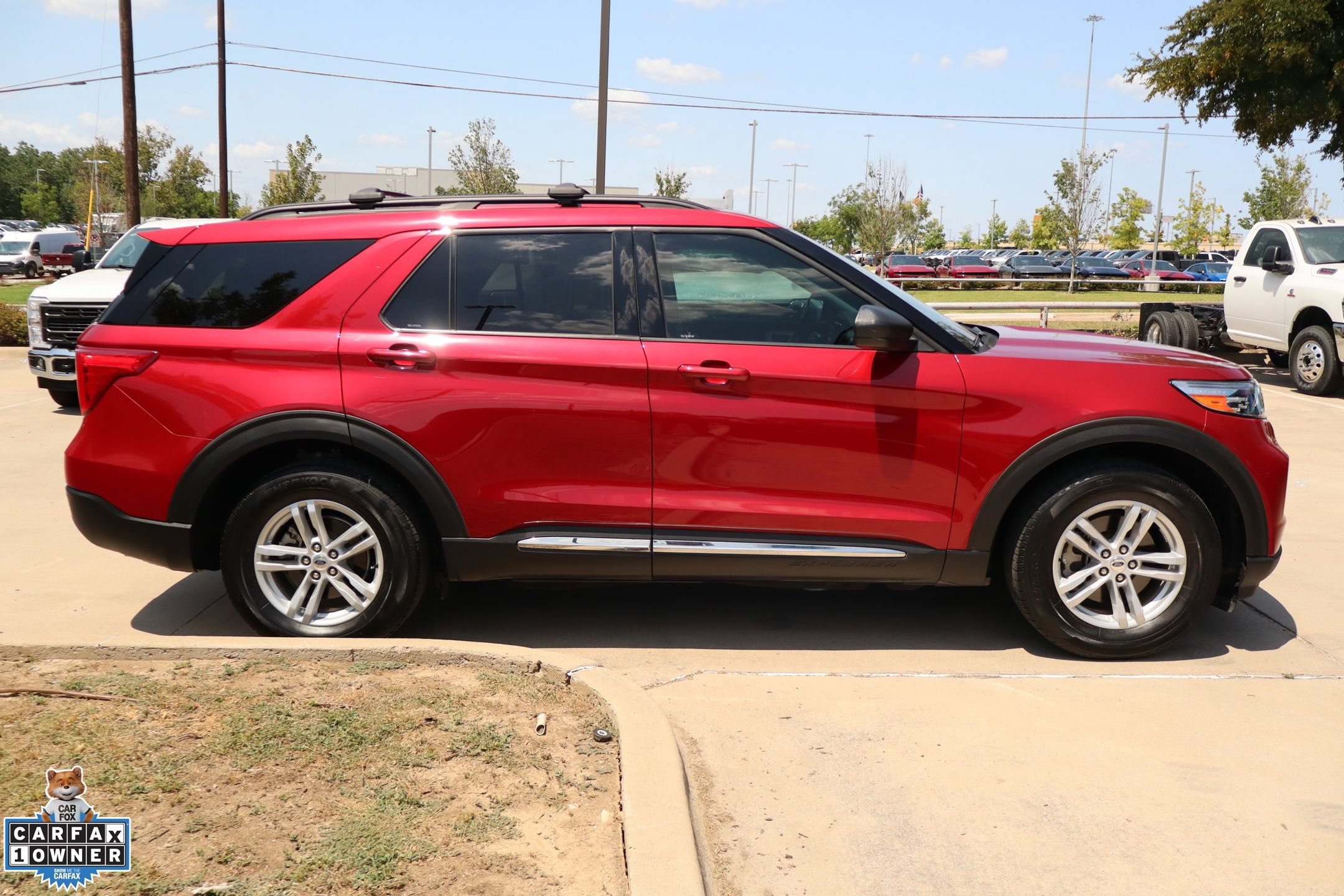 Certified 2024 Ford Explorer XLT RWD image 2