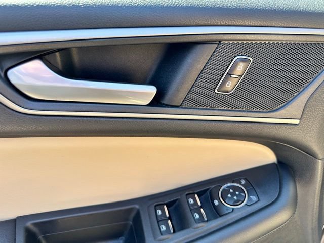 Certified 2021 Ford Edge SEL w/ Cargo Accessory Package AWD/4WD image 31