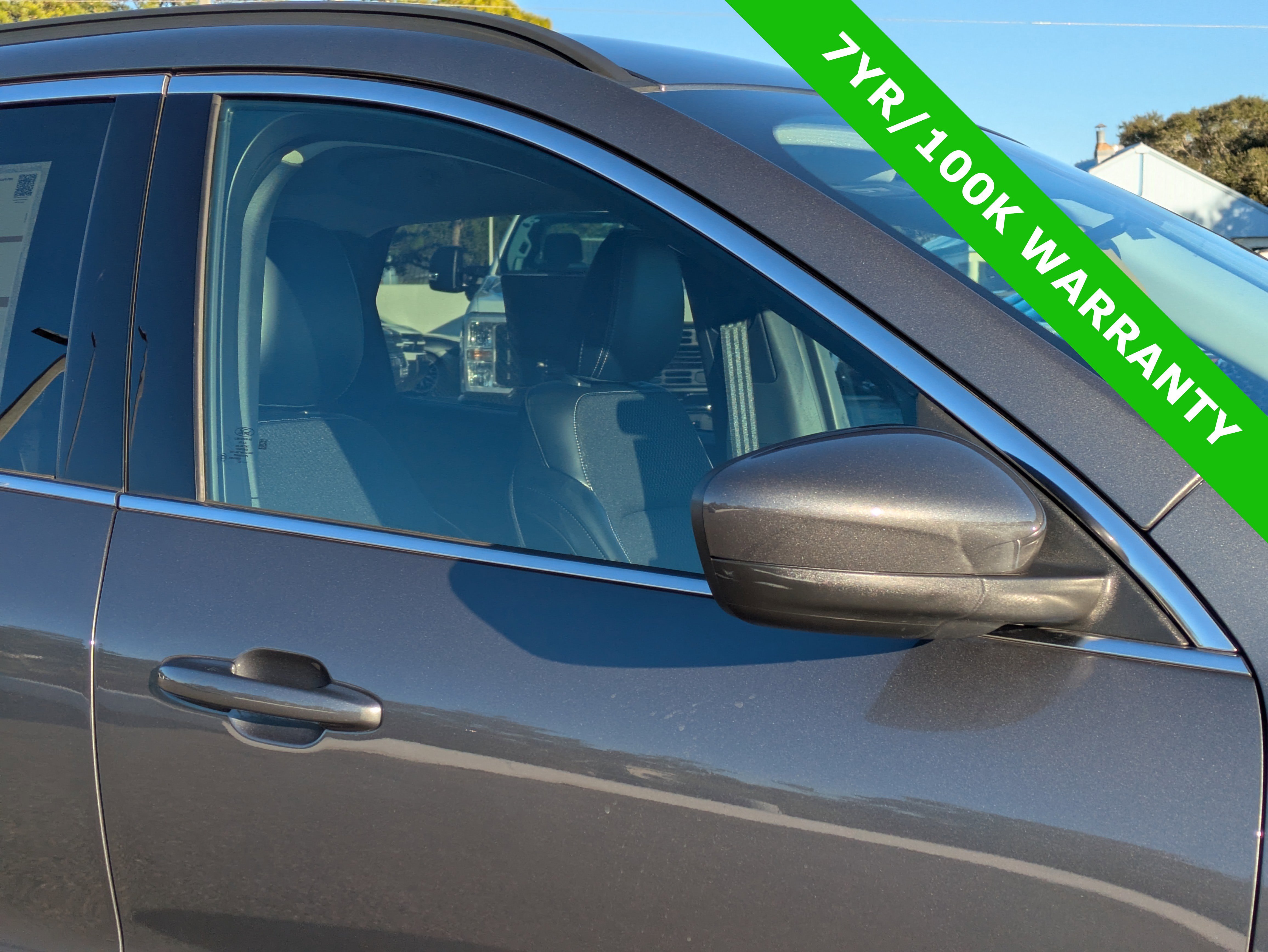 Certified 2025 Ford Escape SE FWD image 10