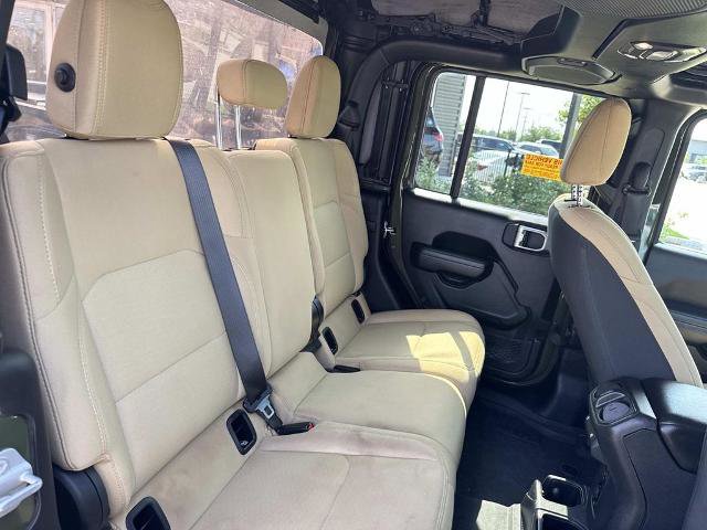 Used 2022 Jeep Gladiator Sport AWD/4WD image 13