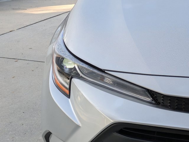 Used 2025 Toyota Corolla LE image 9