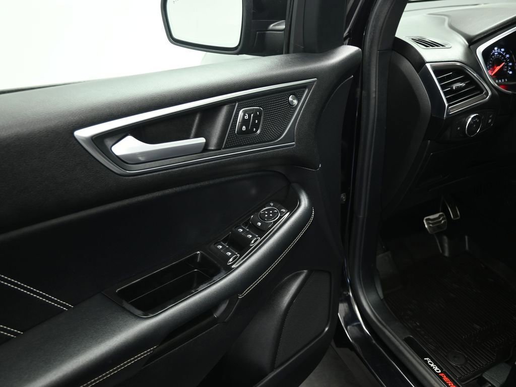 Certified 2019 Ford Edge ST w/ Equipment Group 401A image 35