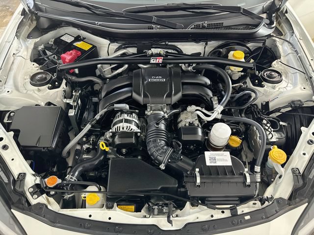 Used 2024 Toyota GR86 Premium RWD image 28