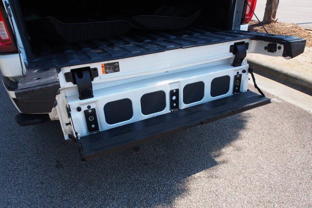 Used 2024 GMC Sierra 1500 Denali AWD/4WD image 8