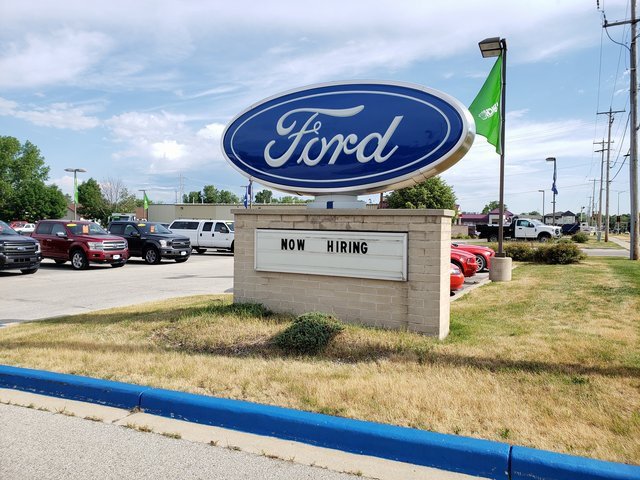 Certified 2025 Ford F150 Platinum w/ FX4 Off-Road Package AWD/4WD image 14