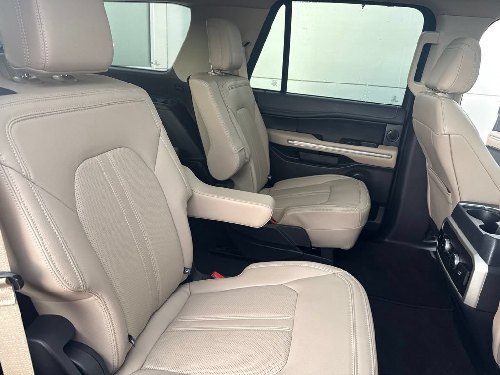 Certified 2024 Ford Expedition Limited RWD image 29