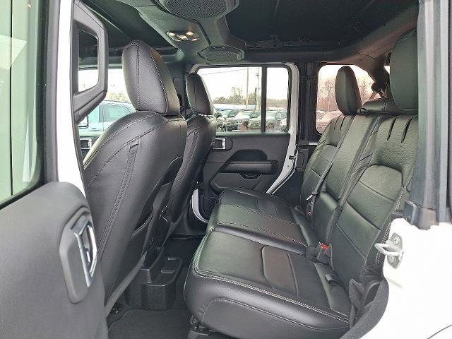 Used 2022 Jeep Wrangler Unlimited Sahara w/ Cold Weather Group image 10