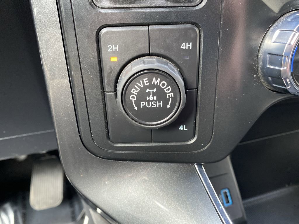 Certified 2022 Ford F150 XLT w/ Equipment Group 302A High image 27