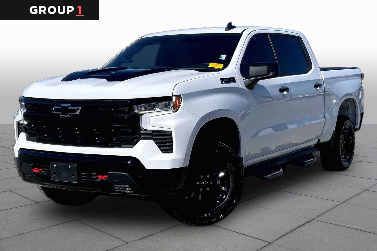 Used 2024 Chevrolet Silverado 1500 LT Trail Boss w/ Convenience Package II AWD/4WD image 1