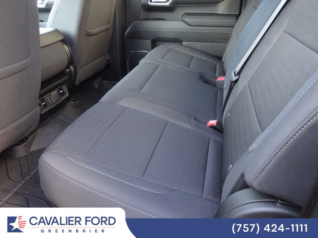 Used 2024 Chevrolet Silverado 1500 LT AWD/4WD image 17