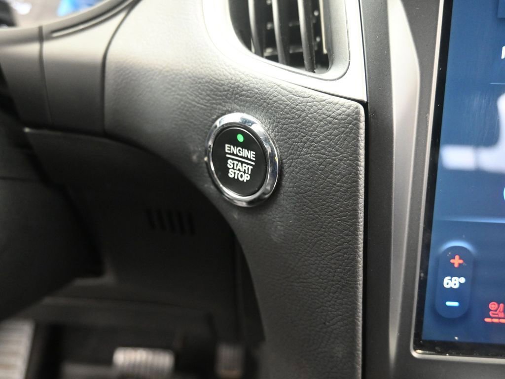 Certified 2024 Ford Edge SEL w/ Convenience Package image 17