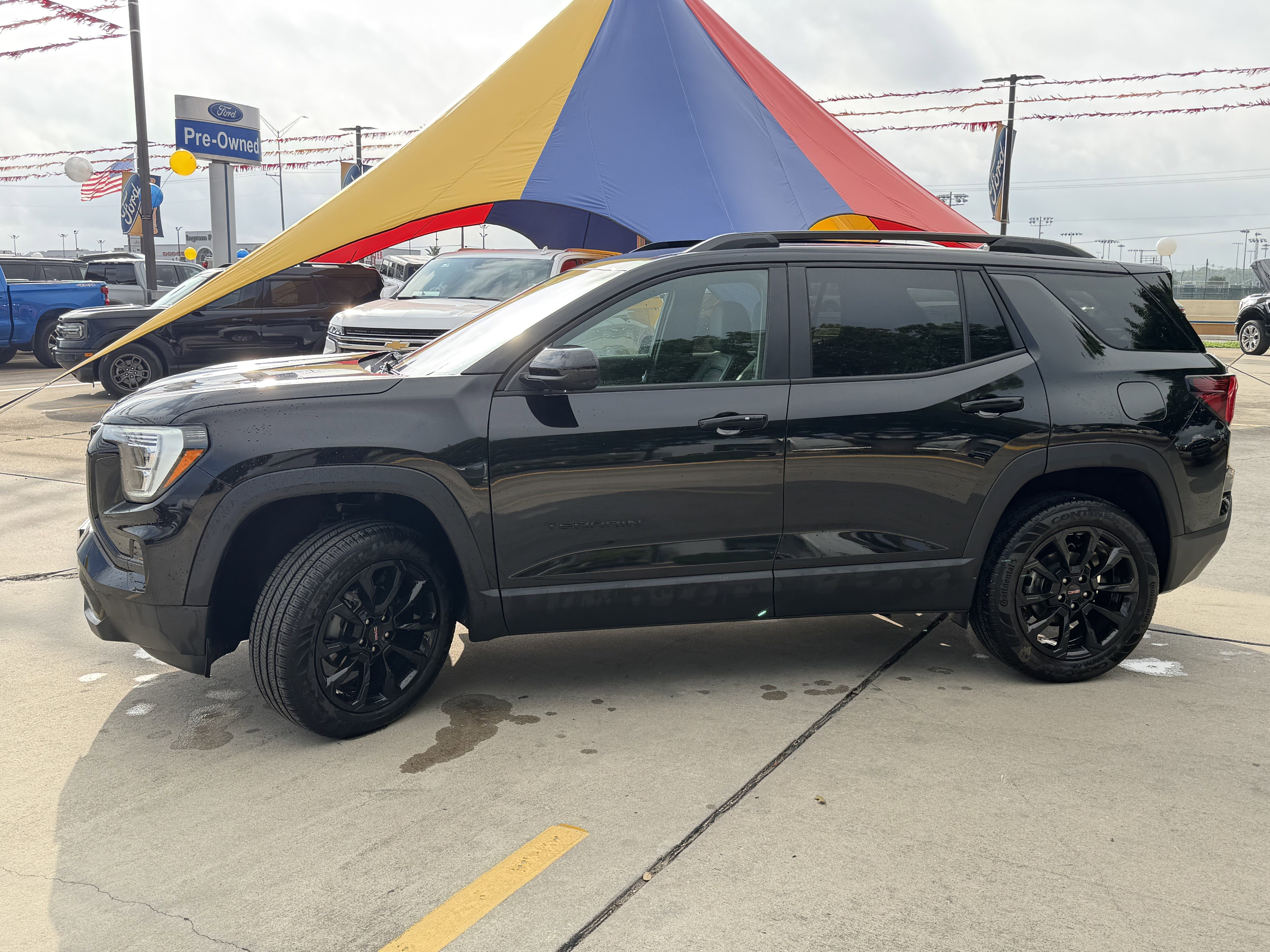 Used 2026 GMC Terrain Elevation w/ Elevation Premium Package FWD image 13
