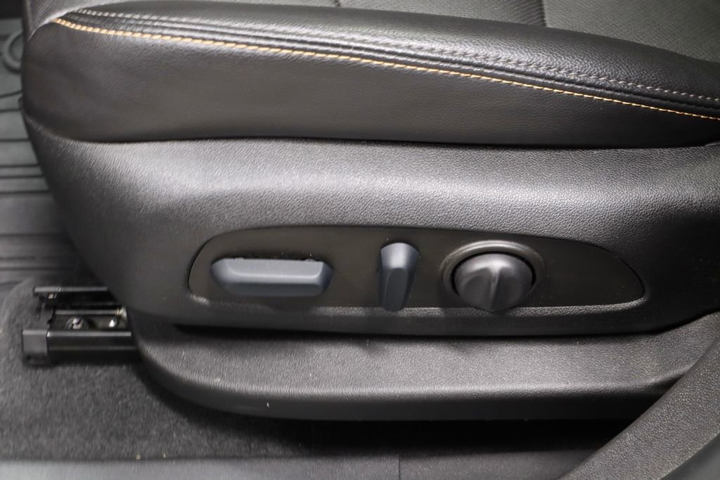 Used 2022 Chevrolet Equinox Premier AWD/4WD image 25