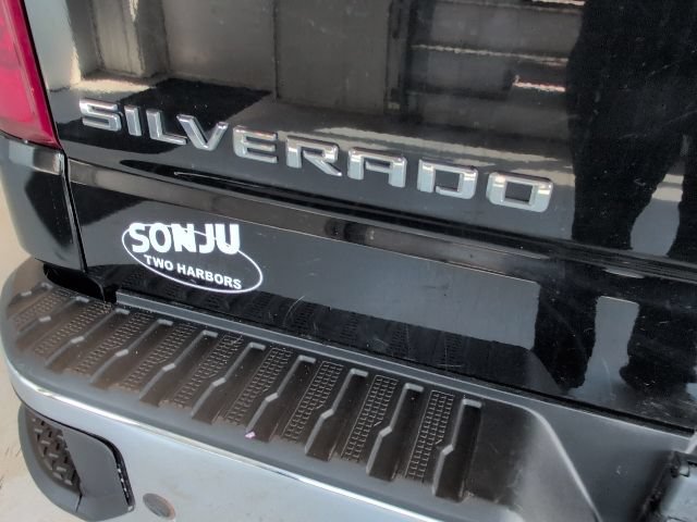 Used 2022 Chevrolet Silverado 1500 LT AWD/4WD image 32