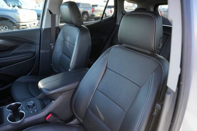Used 2023 GMC Terrain SLT w/ Tech Package image 10