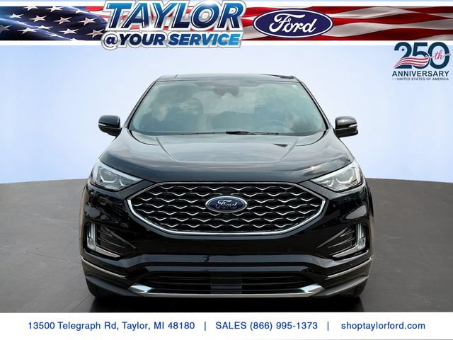 Certified 2022 Ford Edge Titanium w/ Equipment Group 301A AWD/4WD image 3