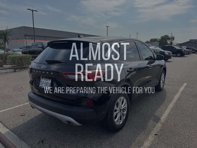 Certified 2023 Ford Escape Active image 3