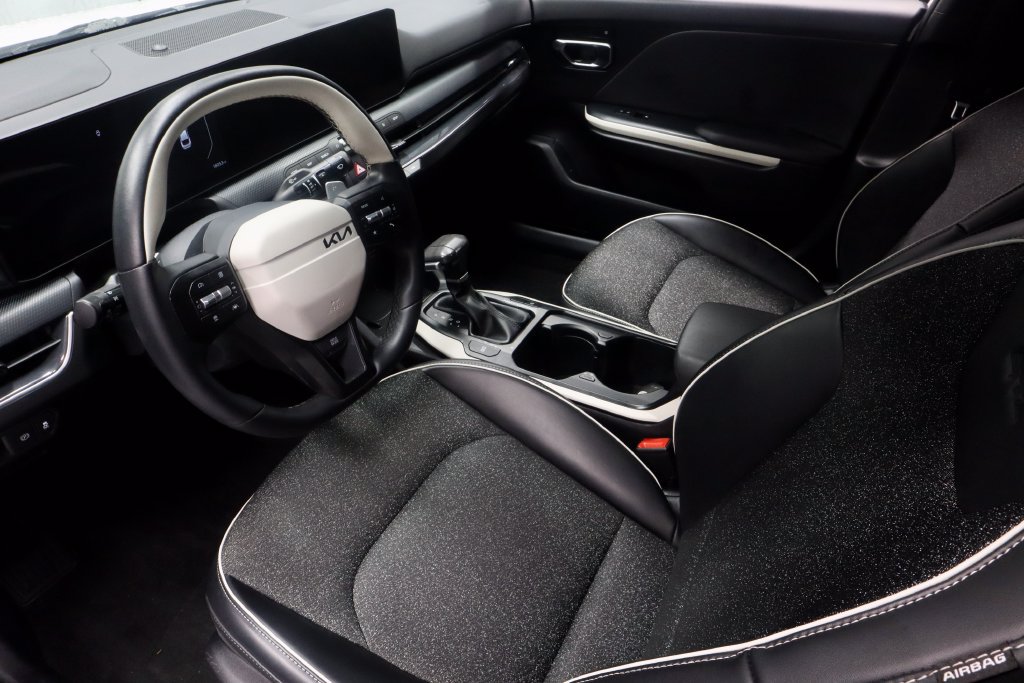 Used 2025 Kia K4 GT-Line w/ GT-Line Sunroof Package FWD image 23