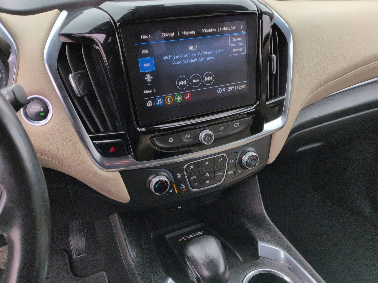 Used 2022 Chevrolet Traverse LT w/ LPO, Cargo Package image 31