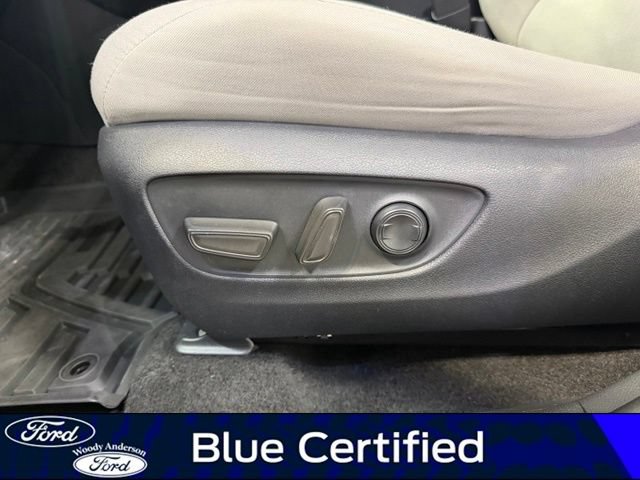 Used 2024 Toyota RAV4 XLE FWD image 19