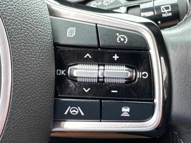 Used 2022 Kia Carnival SX FWD image 33