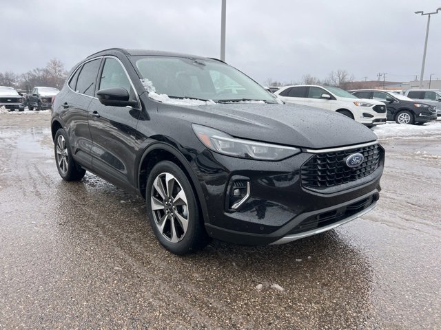 Certified 2023 Ford Escape Platinum w/ Premium Technology Package image 3