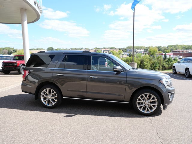 Certified 2019 Ford Expedition Limited w/ Equipment Group 302A AWD/4WD image 4