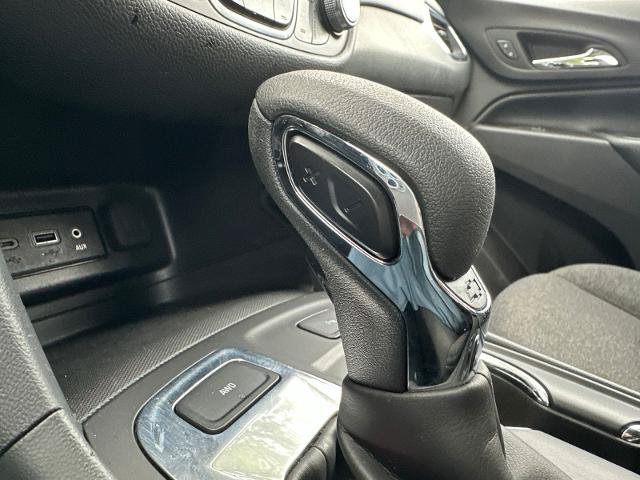 Used 2024 Chevrolet Equinox LT AWD/4WD image 18