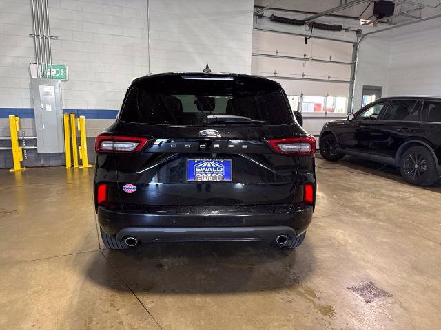Certified 2023 Ford Escape ST-Line AWD/4WD image 6