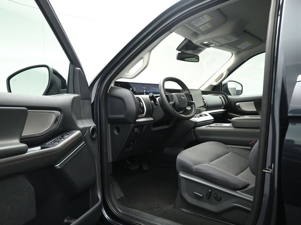 Certified 2025 Ford Expedition Max Active AWD/4WD image 34