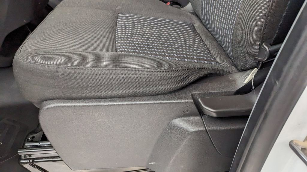 Certified 2018 Ford Transit 150 XL image 26