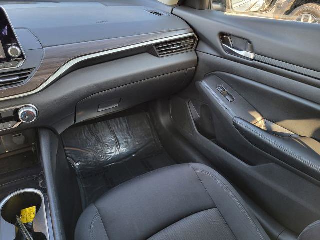 Used 2024 Nissan Altima 2.5 SV image 18