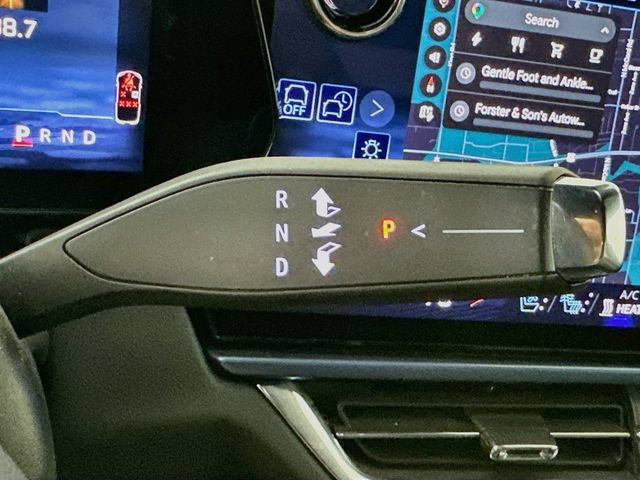 Used 2024 Chevrolet Equinox EV LT FWD image 23