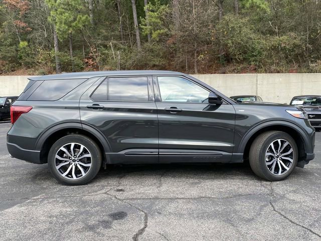 Certified 2022 Ford Explorer ST-Line image 2