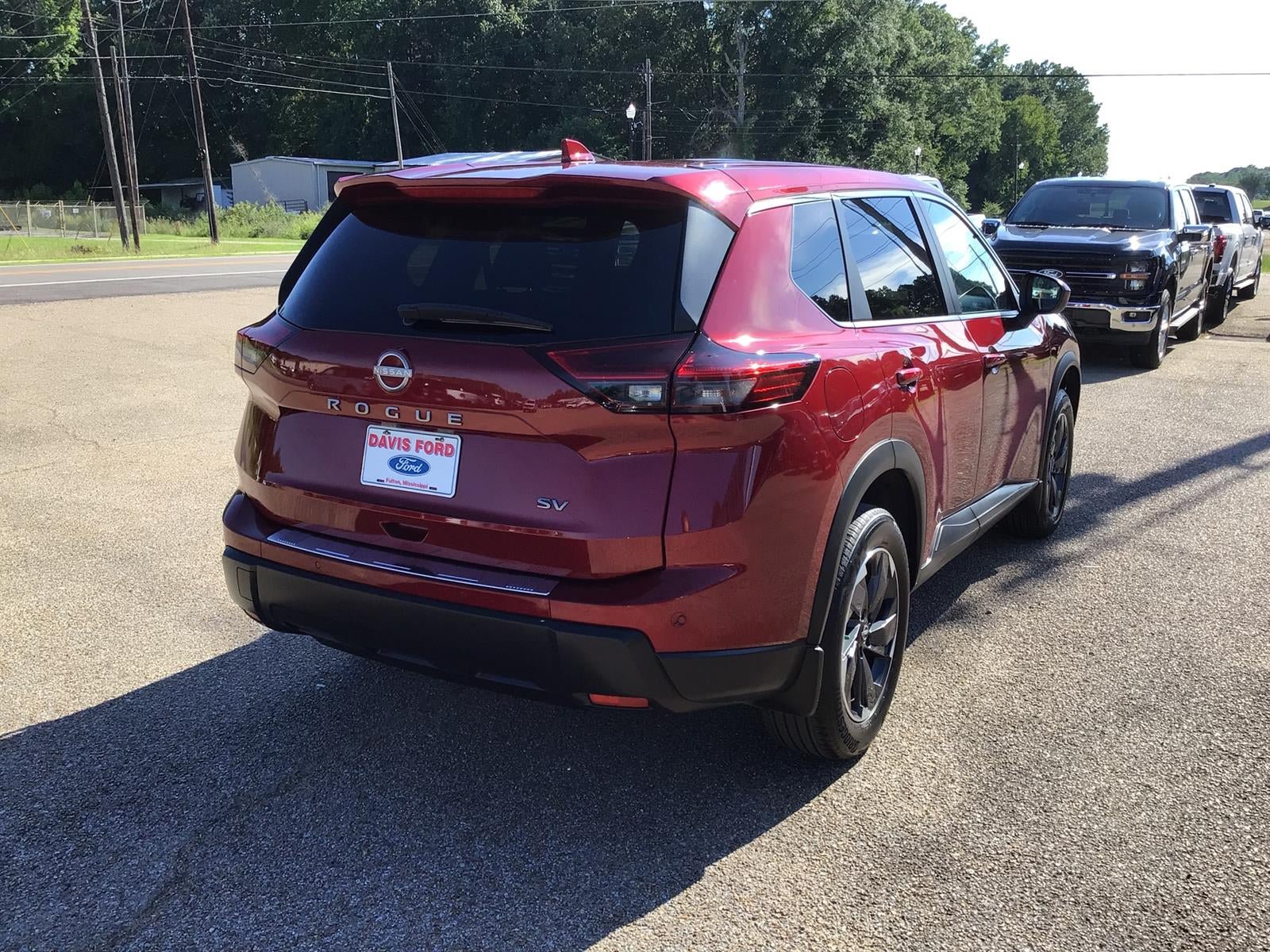 Used 2024 Nissan Rogue SV FWD image 9