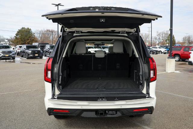 Certified 2025 Ford Expedition Max Active image 16